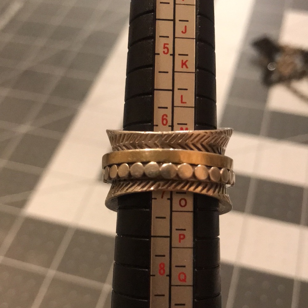 Sajen sterling silver size 6 spinner ring - Picture 4 of 7